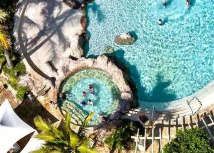 Oceanview Bliss Lv 24 Chevron Renaissance Retreat