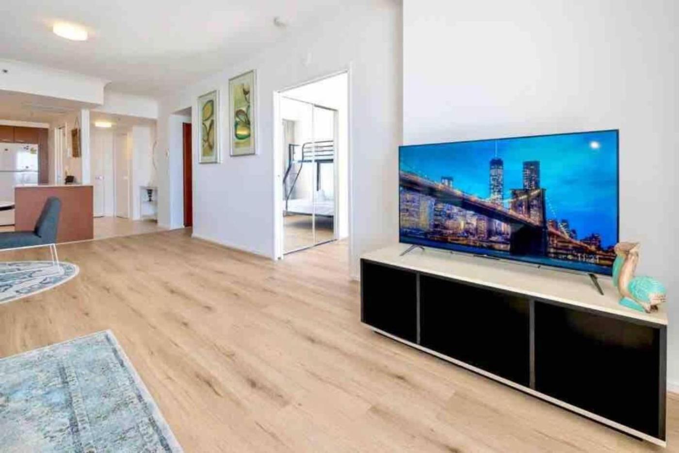 Oceanview Bliss Lv 24 Chevron Renaissance Retreat Apartment Gold Coast