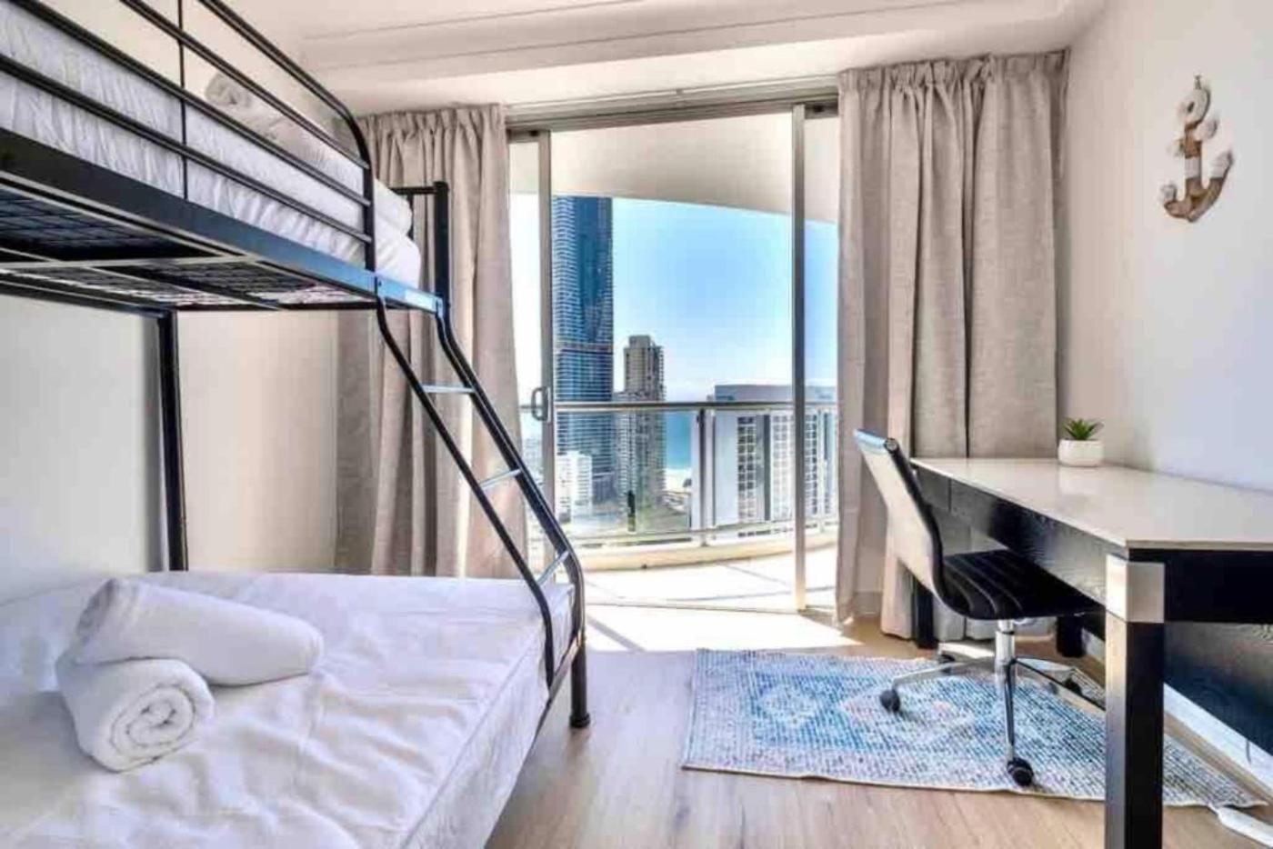 Oceanview Bliss Lv 24 Chevron Renaissance Retreat Apartment Gold Coast