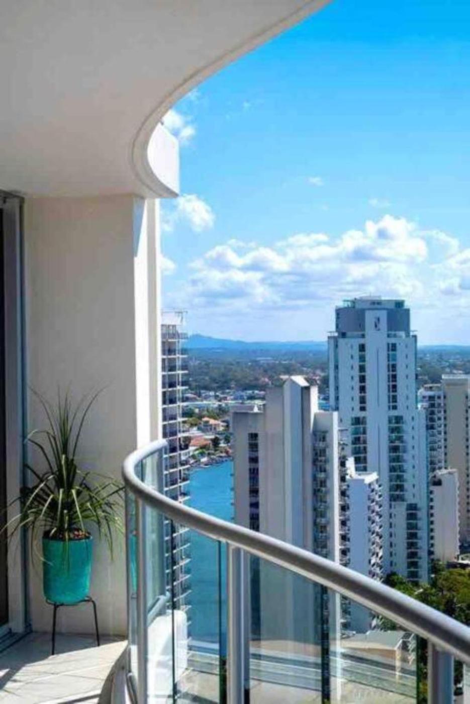 Apartment Oceanview Bliss Lv 24 Chevron Renaissance Retreat Gold Coast