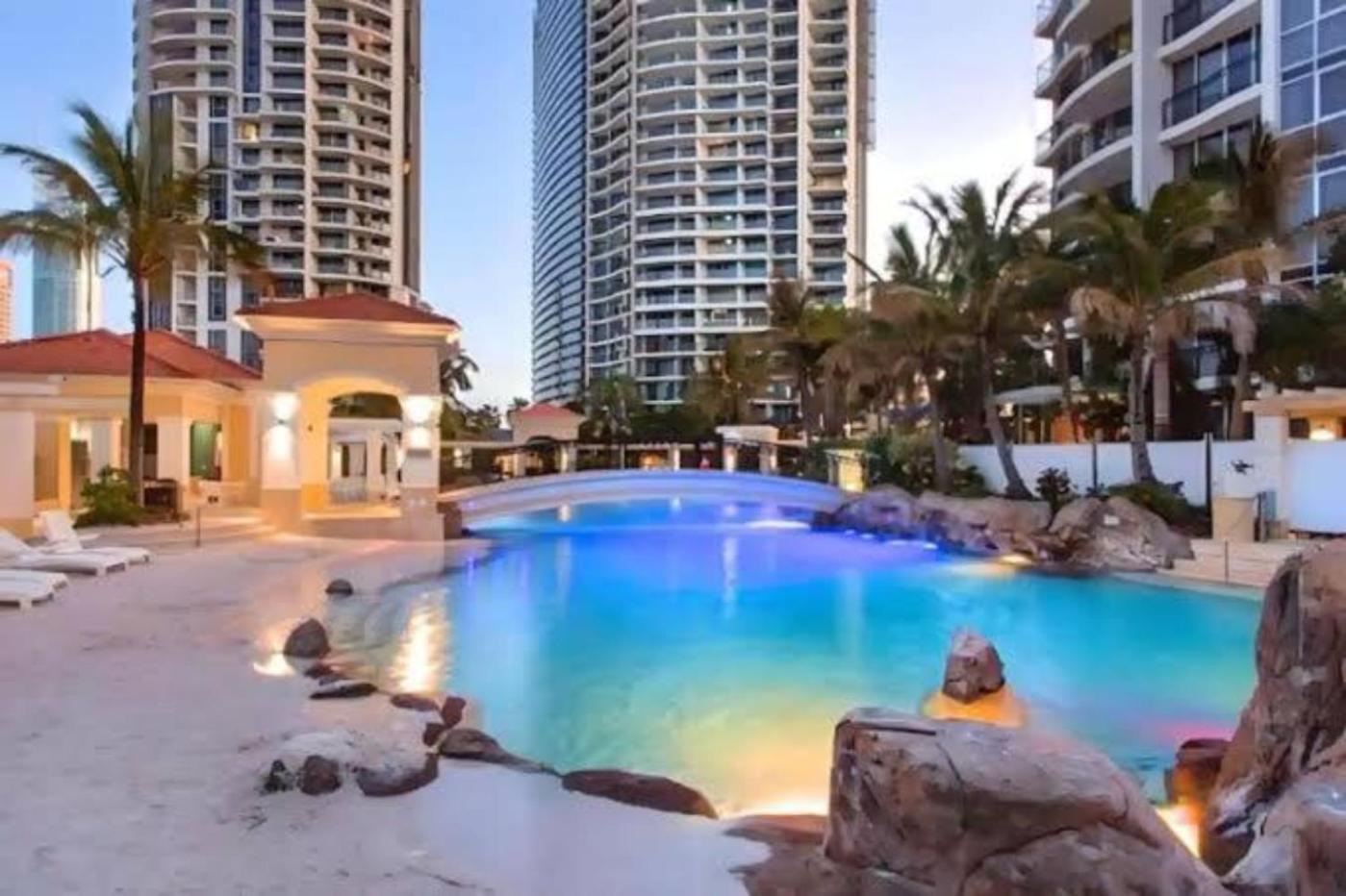 Oceanview Bliss Lv 24 Chevron Renaissance Retreat Apartment Gold Coast